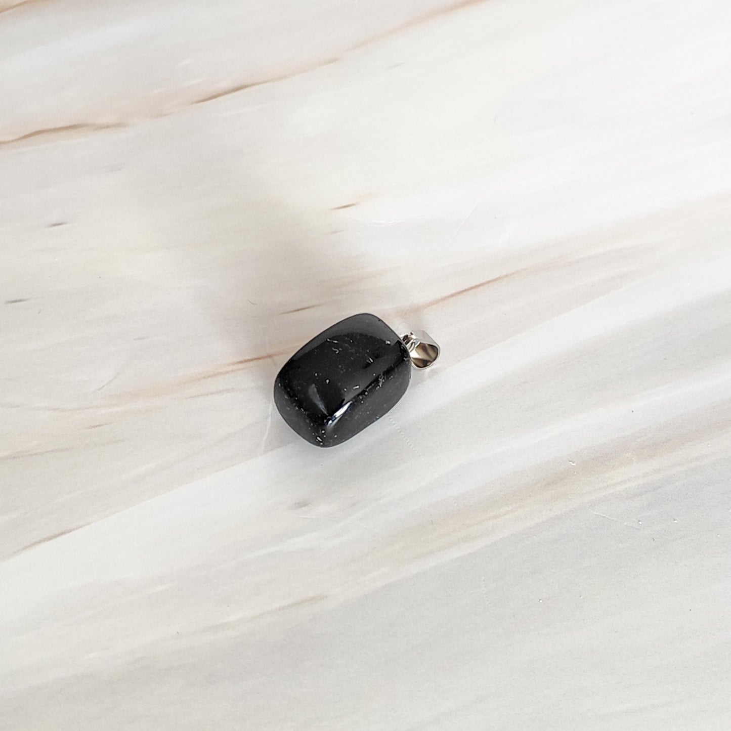 Pendentif rectangle en obsidienne noire