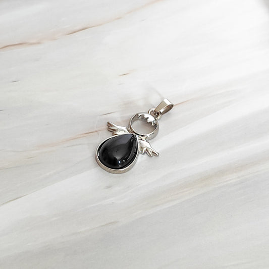 Pendentif ange en obsidienne noire