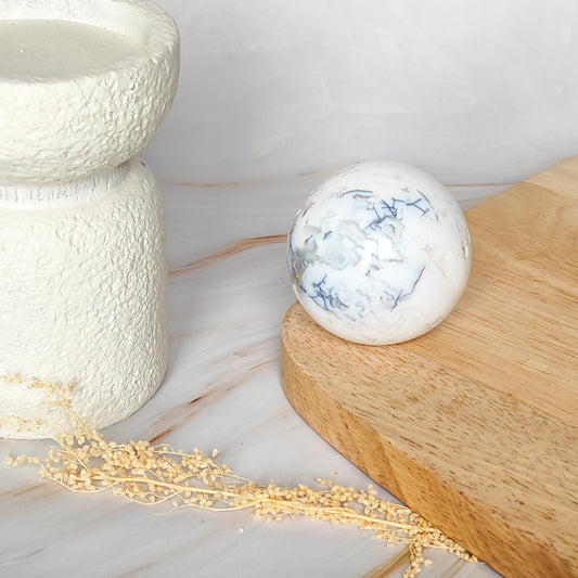Sphère en Agate Blanche Dendritique