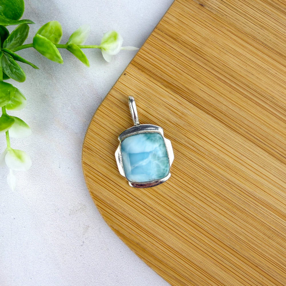 pendentif en pierre naturelle de larimar