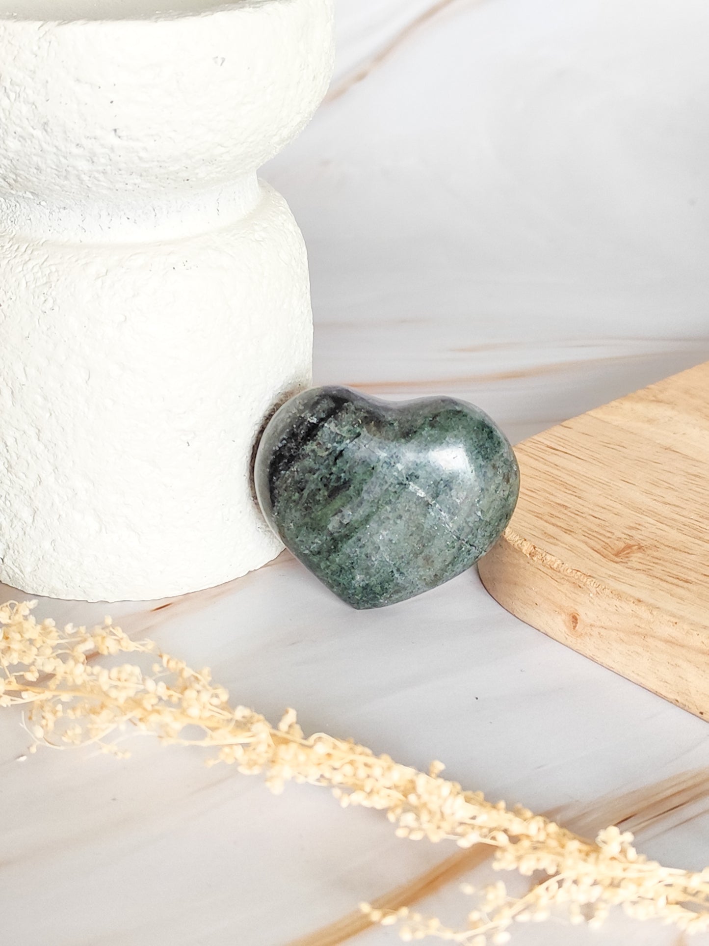 Coeur en Quartz Tourmaline verte