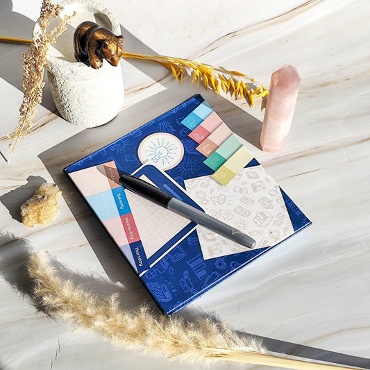 Pierres pour renforcer la confiance et prendre des décisions : lithothérapie pour l’estime de soi, bloc-notes et cristaux.