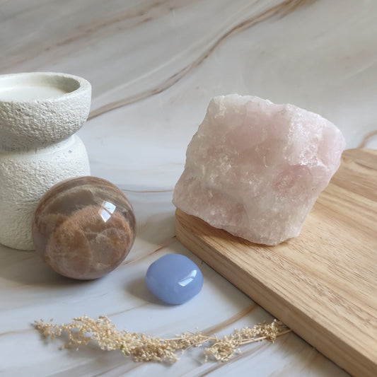 🌙 Lithothérapie et nostalgie : 3 pierres pour apaiser le cœur et retrouver la sérénité - Le Cristal d'Eden