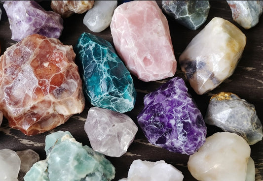 Se libérer du passé : les cristaux pour tourner la page et retrouver la paix du cœur