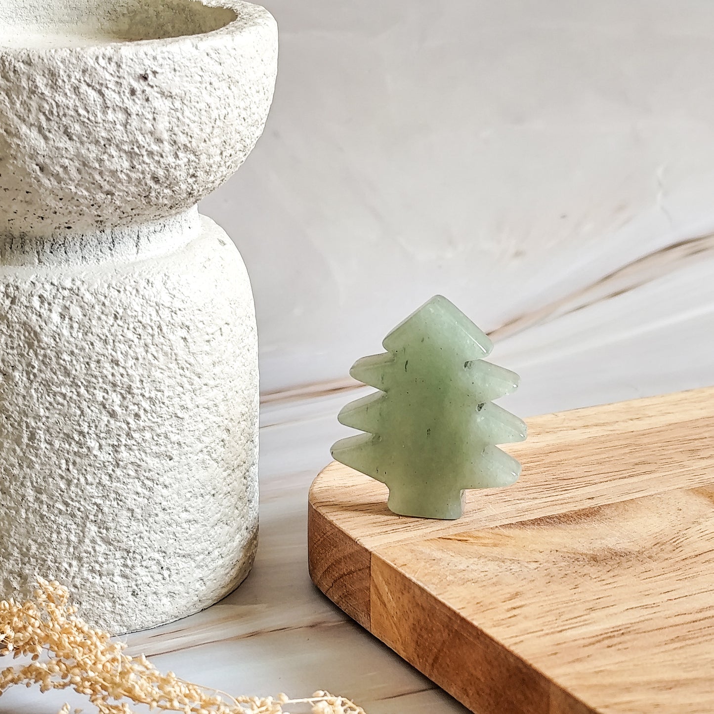 Sapin en pierre naturelle verte pour lithothérapie et harmonie intérieure