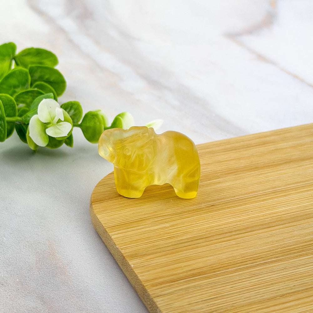 Animal éléphant en fluorite jaune