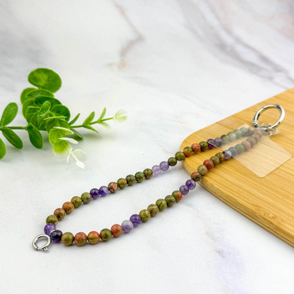 Accroche téléphone personnalisable en unakite et améthyste