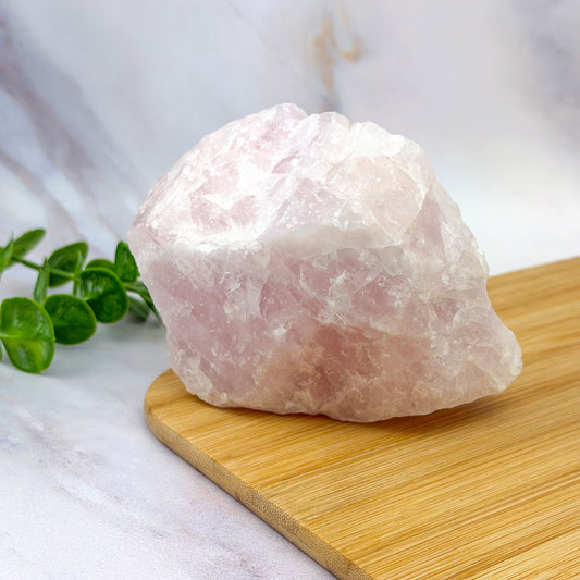 Pierre brute de quartz rose