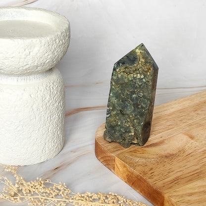 Prehnite – Ancrage, Sérénité et Clarté Intérieure