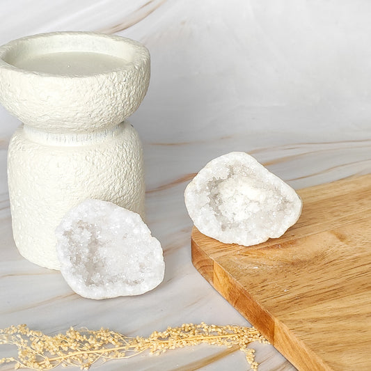 Géode de Cristal de Roche – Clarté, Harmonie et Énergie Pure