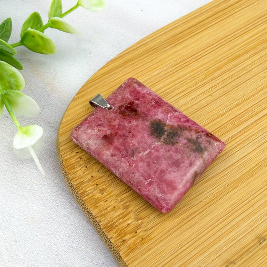 pendentif en rhodonite