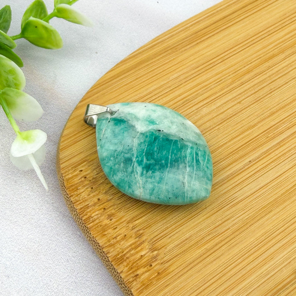 Pendentif forme libre plate en amazonite