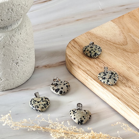 Pendentif coeur en jaspe dalmatien