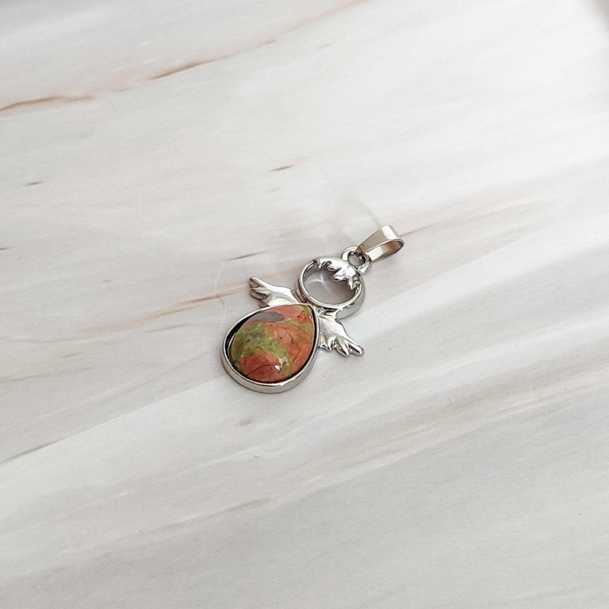 Pendentif ange en unakite