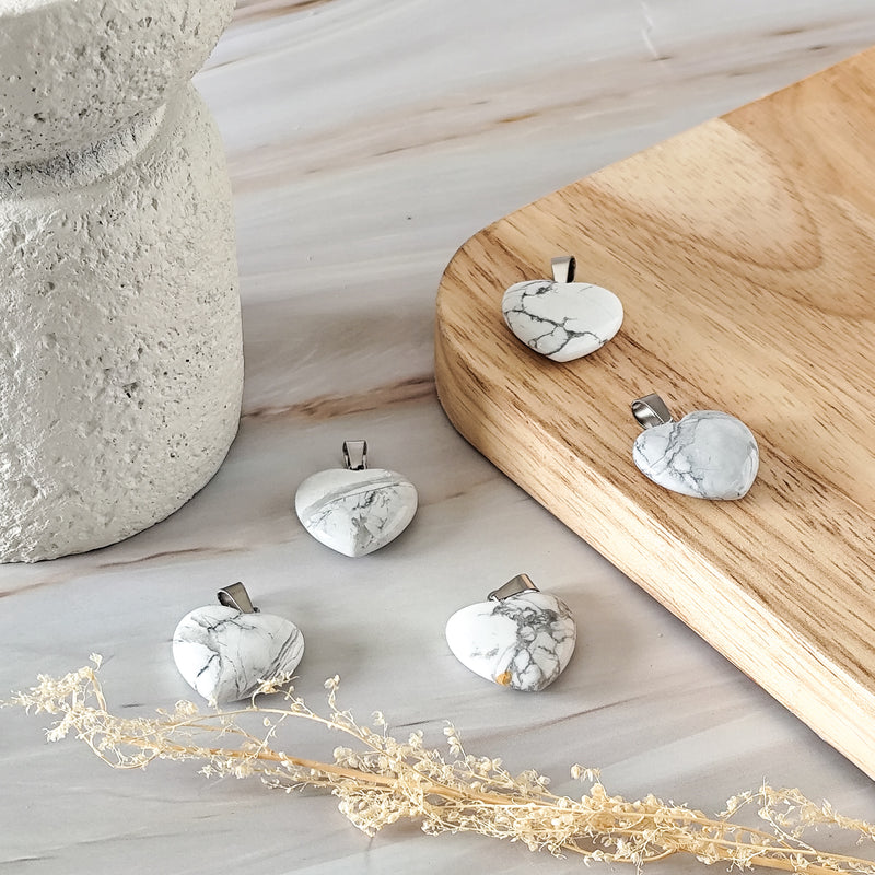 Pendentif coeur en Howlite
