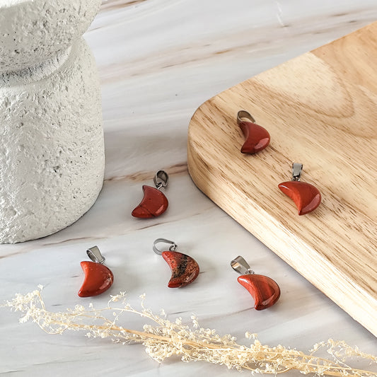 Pendentif en jaspe rouge