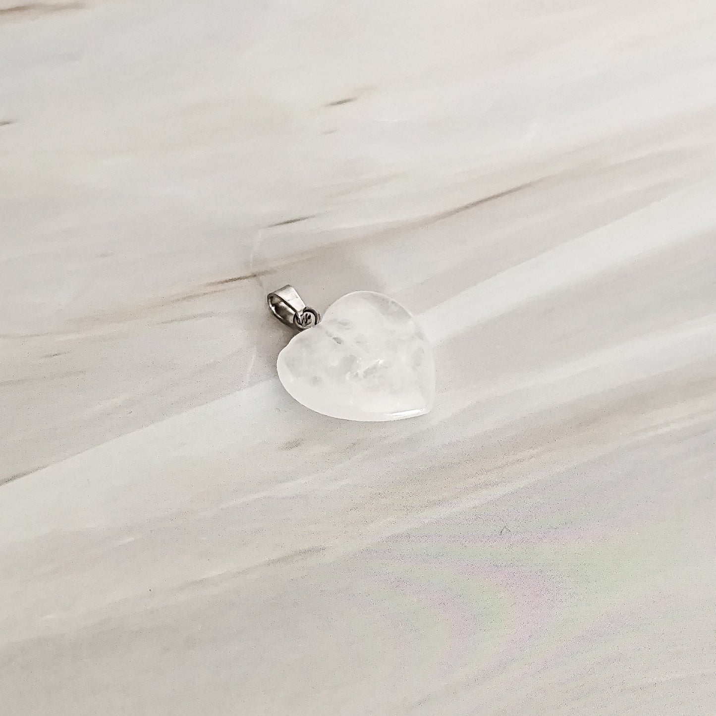 pendentif coeur en cristal de roche