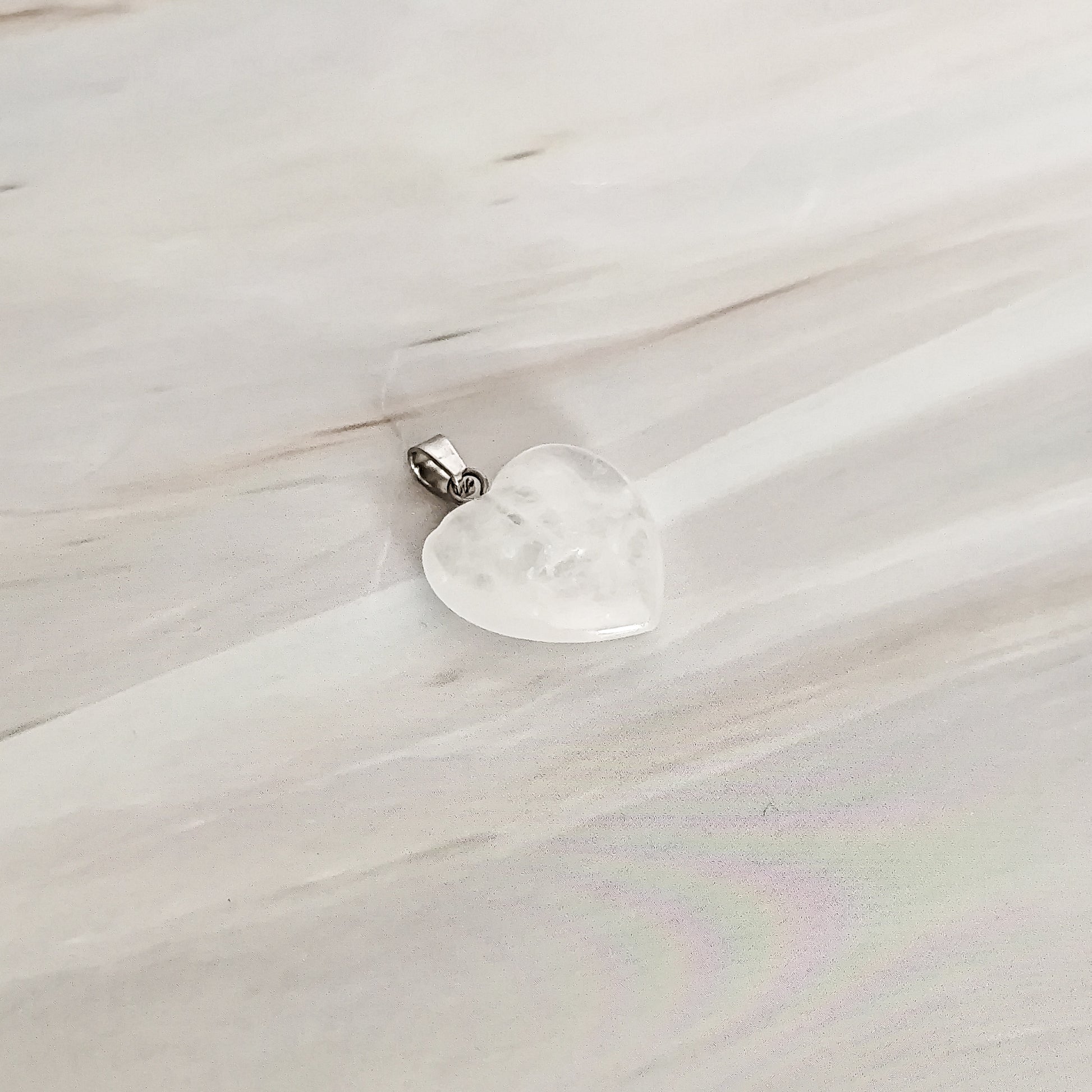 pendentif coeur en cristal de roche