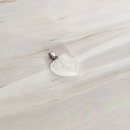 pendentif coeur en cristal de roche