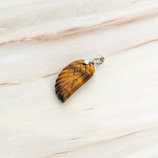pendentif aile d'ange en oeil de tigre