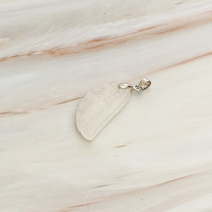 pendentif aile d'ange en cristal de roche