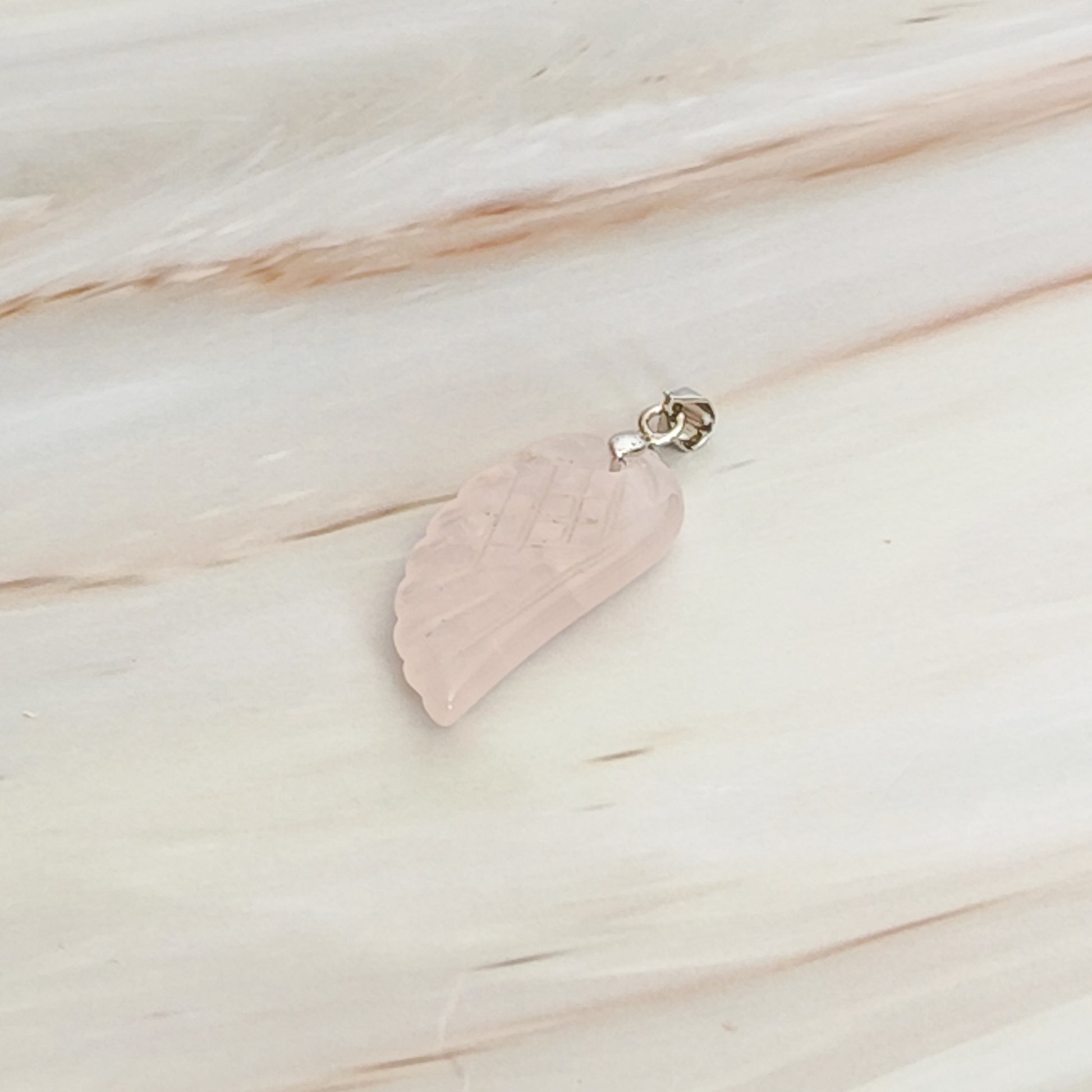 aile d'ange en quartz rose