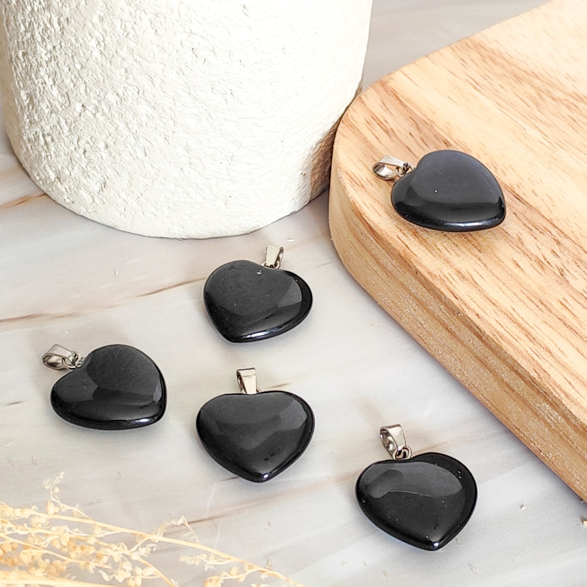 pendentif coeur en obsidienne noire