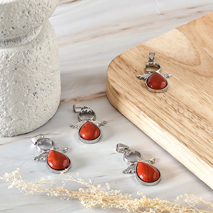 pendentif ange en jaspe rouge
