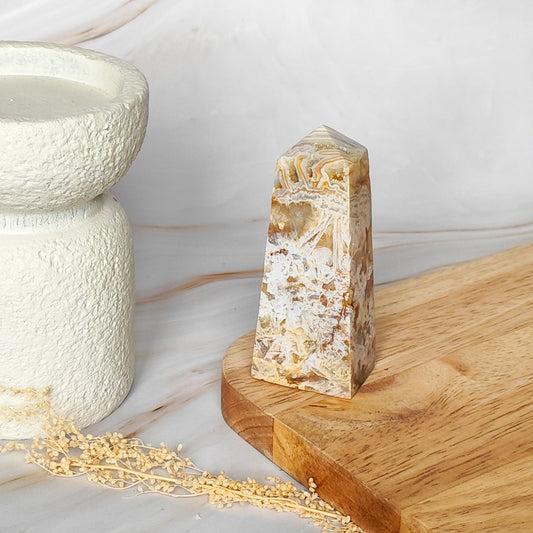 Agate Crazy Lace – Pointe Naturelle pour Équilibre et Sérénité