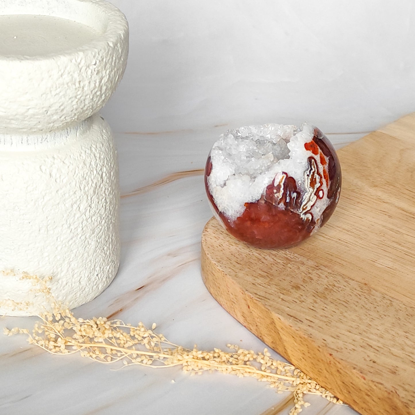 Sphère en Cornaline Drusée