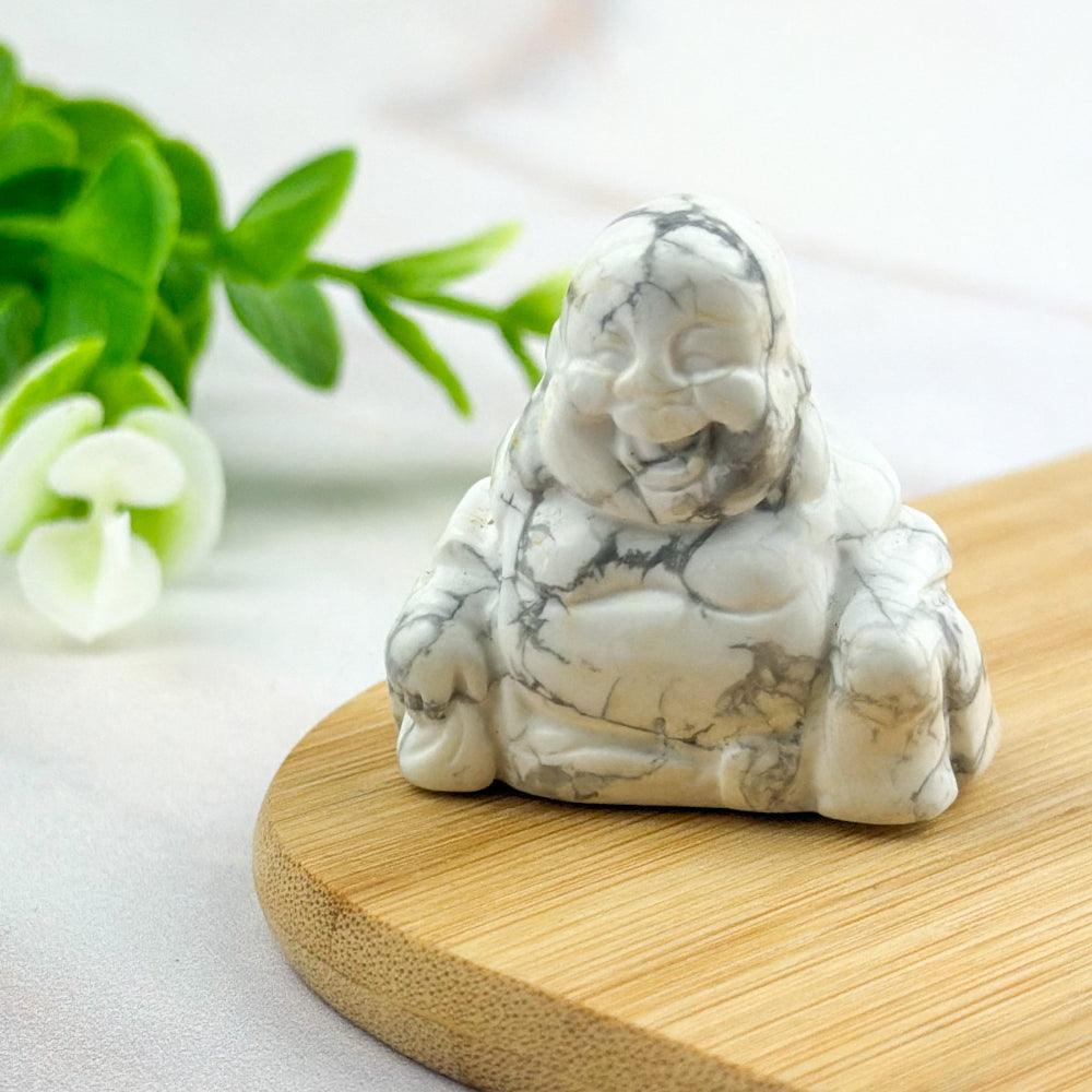bouddha rieur en howlite blanche