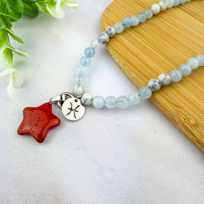 Chaîne de téléphone personnalisable Poissons — Aigue-Marine & Howlite, avec médaille du signe Poissons