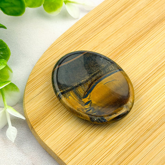 worry stone en œil de tigre