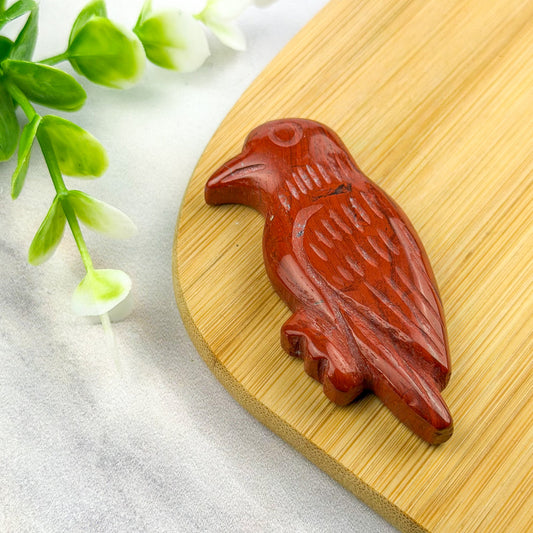 oiseau en jaspe rouge