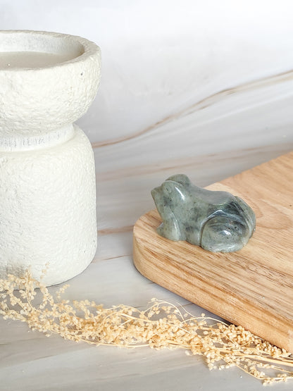Grenouille en Labradorite