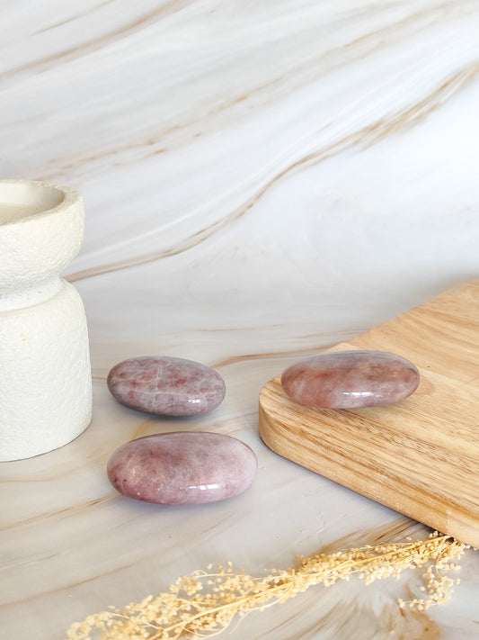 Galet en Quartz Fraise