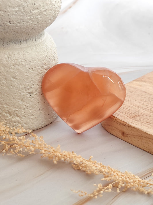 Coeur en Calcite Miel